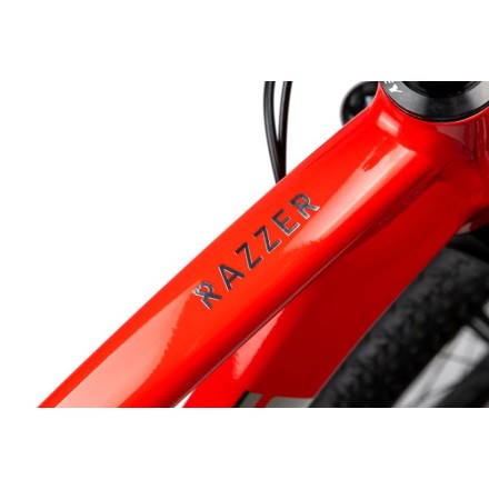 PELLS Razzer Evo 1 Candy red - S 15" 2024