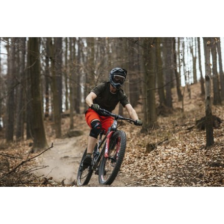 kratasy F BLADE MTB s odnímatelnou vložkou,cerv M